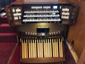 Allen G330i - Beech Cumberland Presbyterian Church, Hendersonville, TN